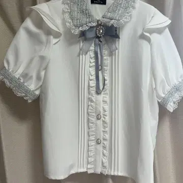 ROJITA 반팔 프릴 셔츠 화이트