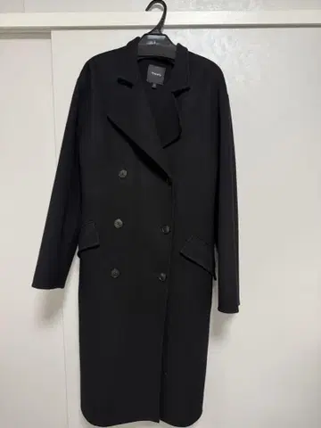 띠어리 블랙 더블 브레스트 롱 코트