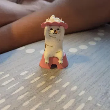 고양이 아이스크림 모자 피규어