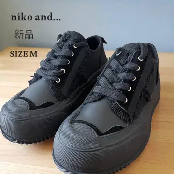 새상품 niko and - 오리지널 볼륨 프린지 스니커즈 M