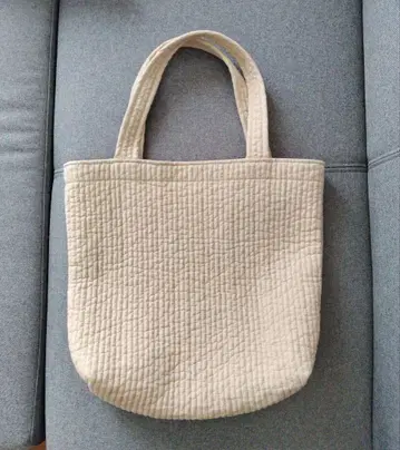 피오날 바흐 카페 베이지