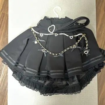 블랙 플레어 스커트 하트 체인 포함 LIZLISA
