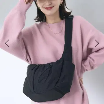 studio CLIP 기뻐하는 나일론 퀼트 숄더백 블랙