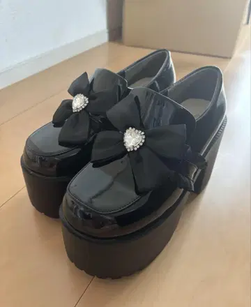 지뢰계 통굽 로퍼