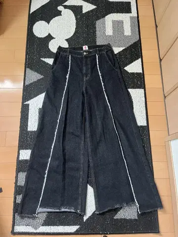 배기 데님 팬츠 블랙 프린지