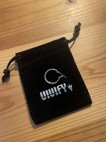 VIVIFY 실버 925 후프 귀걸이 (M)
