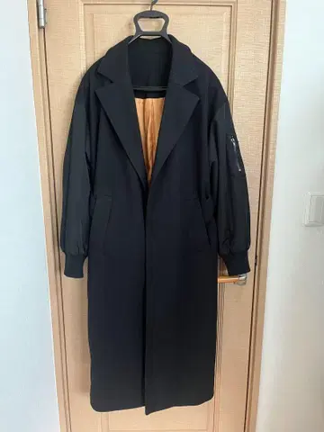 블랙 롱 코트