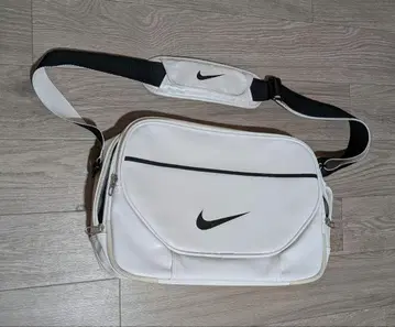 Nike 숄더백 화이트