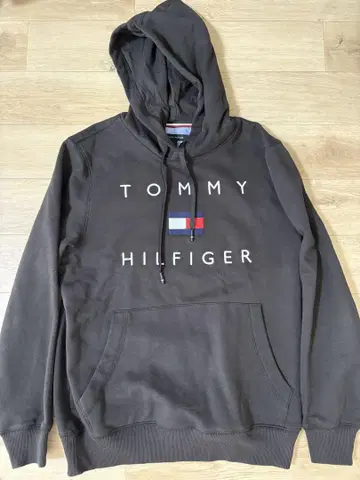 TOMMY HILFIGER 블랙 후드티 후드 부착 속기모