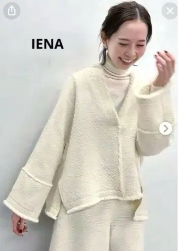 IENA 트위드 박스 풀오버