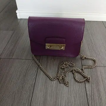 [최종 가격 인하] FURLA 퍼플 숄더백