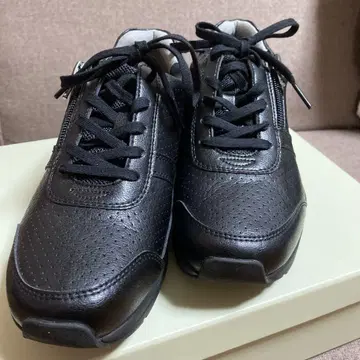 AKAISHI 워킹 스니커즈 23.5cm