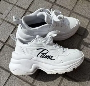 PUMA 푸마 통굽 스니커즈 화이트