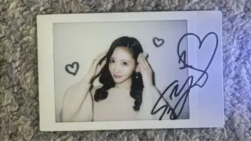 사쿠라이 유이 옹특 친필 사인 폴라로이드