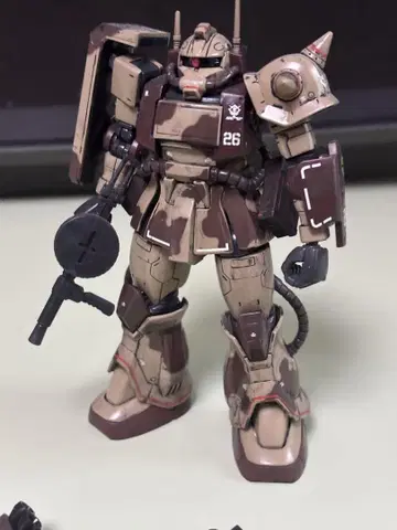 HG 오리진 데저트 자쿠 도색 완료품