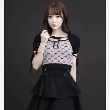pium 케이프 레이어드 모노그램 니트