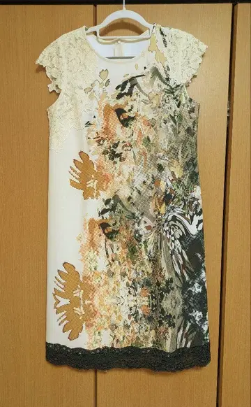 알바로사 임포트롯사 원피스 44