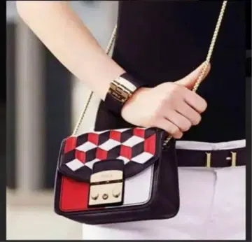 FURLA 메트로폴리스 미니 체인 숄더 백