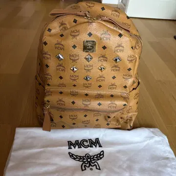 MCM 로고 프린트 스터드 백팩