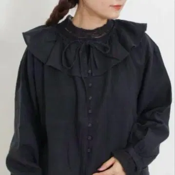 사만사 모스모스 슬로우 린넨 패턴 모듬 프릴 블라우스