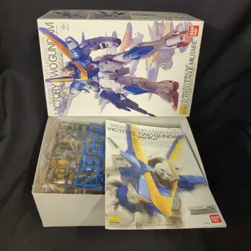 반다이 MG 1/100 기동전사 V건담 V2건담 Ver.Ka