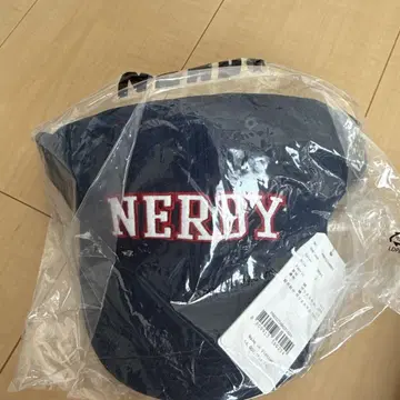 [새상품] NERDY 네이비 캡 사이즈 F