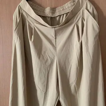 유니클로 울트라 스트레치 액티브 와이드 팬츠 XL 베이지