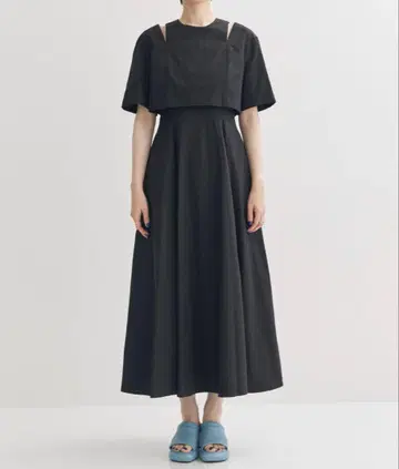 CLANE 클라네 슬래시 숄더 원피스
