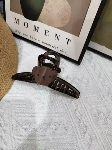 곰 모티브 헤어 클립 브라운