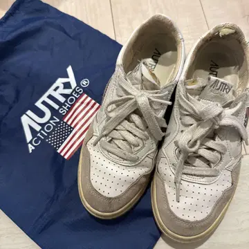 AUTRY 화이트/베이지 스니커즈 37
