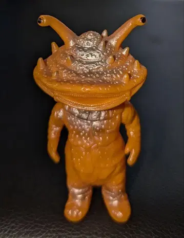 경질 소프트 비닐 카네곤 울트라Q 일본제 BANDAI