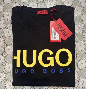 HUGO 블랙 티셔츠 Size XL