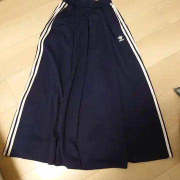 adidas originals 새틴 플레어 롱 스커트 네이비 2 XS