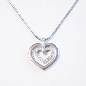 스와로브스키 Circle Heart 펜던트