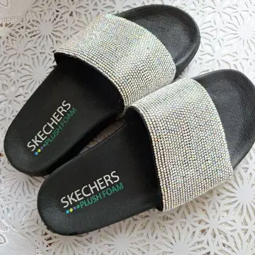 SKECHERS 스톤 샌들