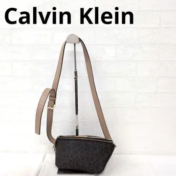 246 Calvin Klein 바디백 블랙 로고