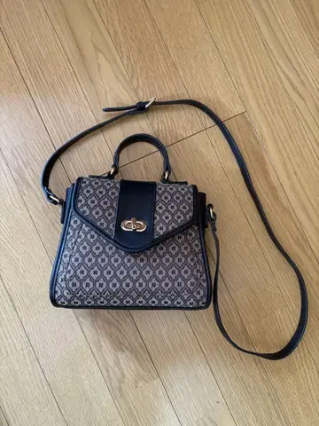 moussy 숄더백