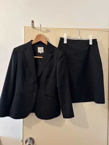 입학식 취업활동 쿠미쿄쿠 수트 스커트 자켓