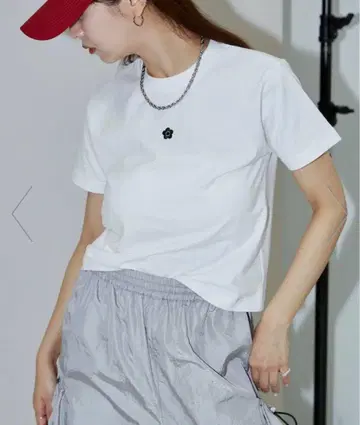 MARY QUANT x PUBLUX 마리콴트 자수 로고 T셔츠
