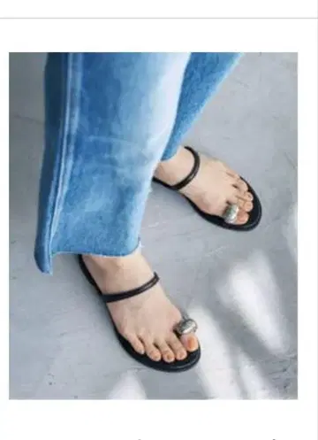 Le Talon 르탈론 메탈 엄지링 샌들 24cm