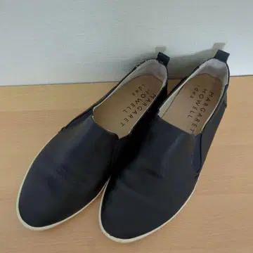 마가렛호웰 아이디어 슬립온 23.5cm