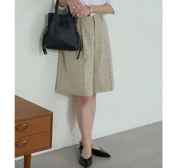 새상품 [ Omekashi ] 버뮤다 팬츠 아이보리