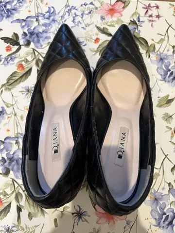 [새상품급] DIANA 다이애나 블랙 펌프스 25cm
