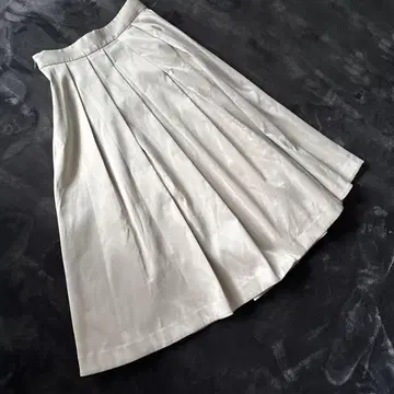 유나이티드 애로우즈 스커트