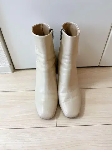 다이애나 숏부츠 아이보리