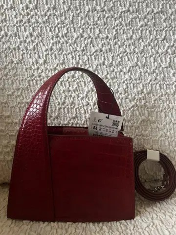 크로커다일풍 핸드백 ZARA 빨간색