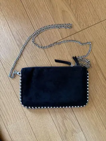 ZARA 스터드 숄더백