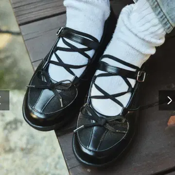 프릭스스토어 레이스업 발레 슈즈