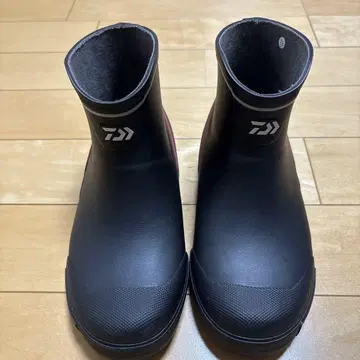 Daiwa 베리 숏 낚시용 부츠 M 사이즈 블랙/레드