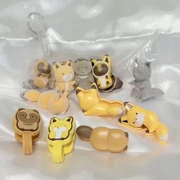 너구리와 여우 가챠 굿즈 모음